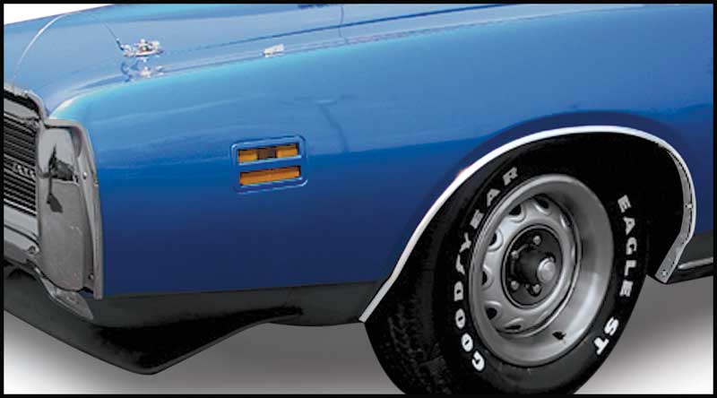 1971-1972 Dodge B-Body Wheel Opening Trim Molding Set 