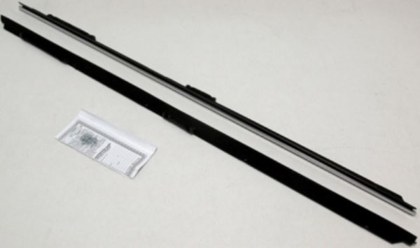 Picture of 1981-88 Monte Carlo With Out Buick Special Molding Outers Only Authentic Window Felts Whiskers Kit (2PCS)