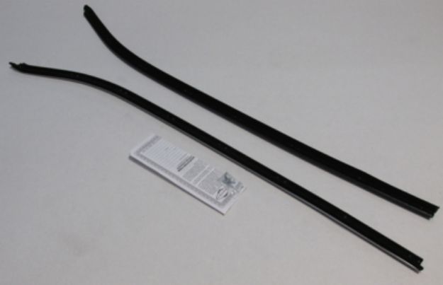 Picture of 1969-82 Corvette Coupe Outers Only Authentic Window Felts Whiskers Kit (2pcs)