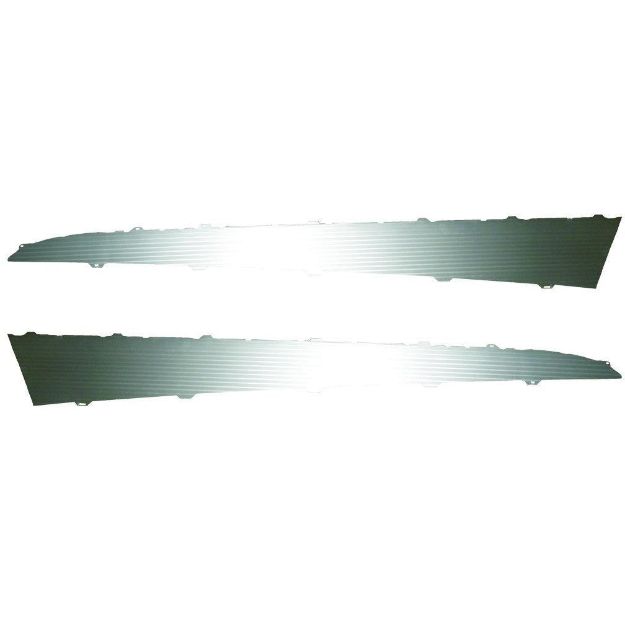 Picture of 1957 Chevrolet Bel Air Base Quarter Panel Molding