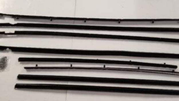 Picture of 1960-1962 Chrysler 2 Door Hardtop Vans Auto Window Sweeps