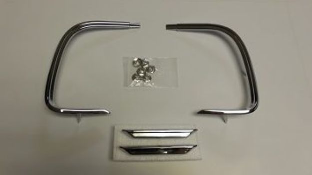 Picture of 1968 Dodge Charger Mopar Taillight Tail Panel Trim Set by Vans Auto